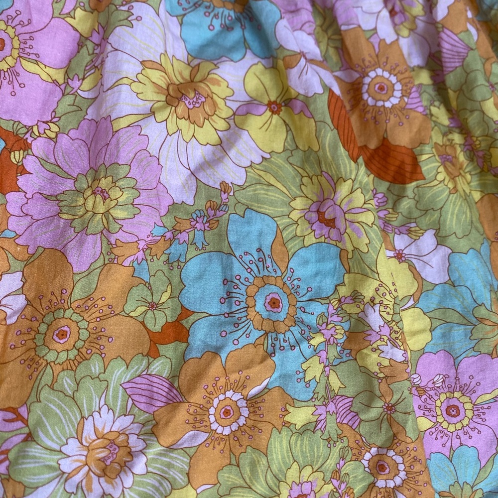 Annalynne Mini Dress Groovy Bloom Floral Puff Sleeve - Picture 5 of 5
